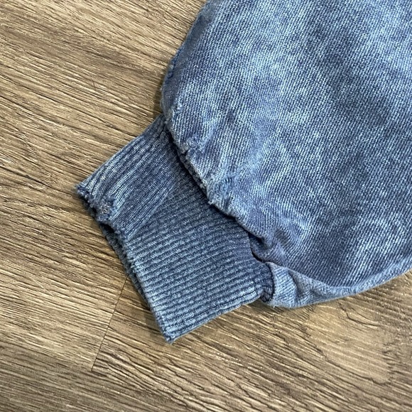 Vtg Acid Wash Shirt Size Medium Long Sleeve Blue Embroidered Ford GT40 Patterson - Picture 11 of 11